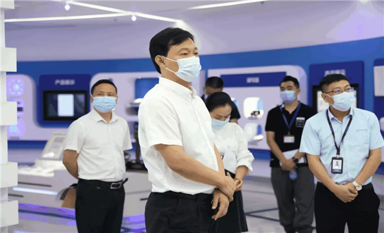 光明区委副书记、政法委书记张华伟莅临游艇会调研指导