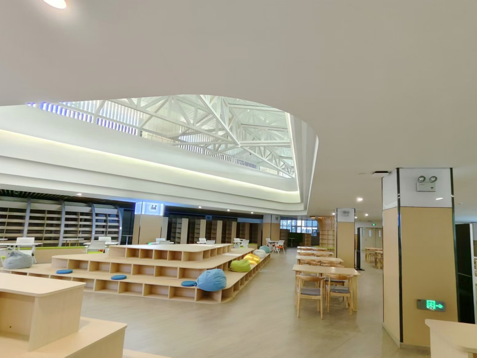 游艇会案例 | 锚定未来，助力南川中学打造西部教育数字化新标杆！